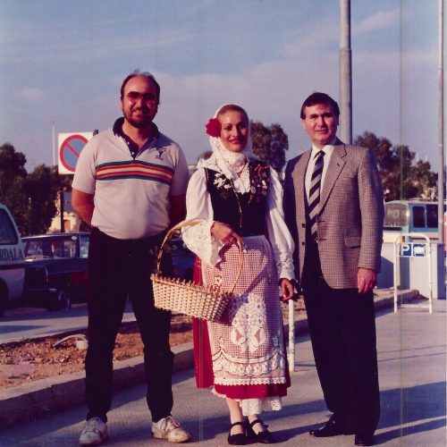 Local hosts await the arrival of European YMCA Secretary Egon Slopianka, hosted by YMCA Valletta, March 1989.