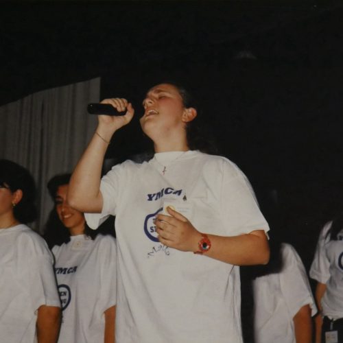 A young participant in Tensing sings from her soul on stage.