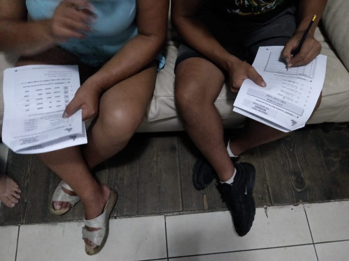 A space is created at ‘Dar Niki Cassar’ for residents to teach and share their own skills and talents with each other. Here English lessons are being taught.