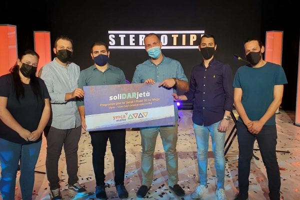 SterjoTipi perform during the inaugural SoliDARjeta.